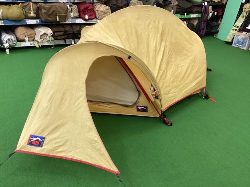 Moss モス　outland アウトランド ビンテージテントのモス「アウトランド」は左右非対称の芸術作品