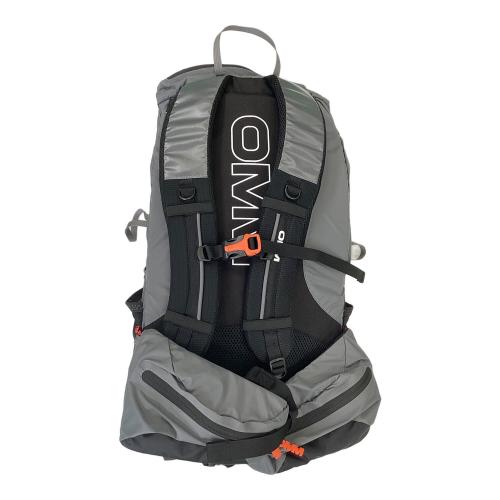OMM (オリジナルマウンテンマラソン) バックパック グレー クラシック32 Classic 32 背面長 約46～50cm 31-40L(山小屋泊)