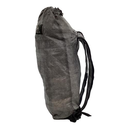 Hyperlite Mountain Gear (ハイパーライトマウンテンギア) バックパック グレー スタッフパック 背面長40cm以下 21-30L(日帰り)