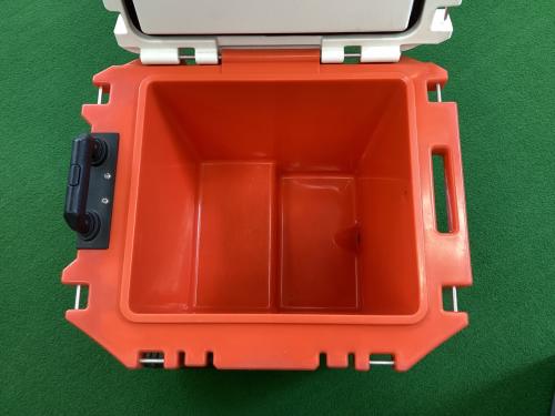ROVR (ローバー) ローラー45 クーラーボックス 内トレー固定用スクリューキャップ欠品 オレンジ
