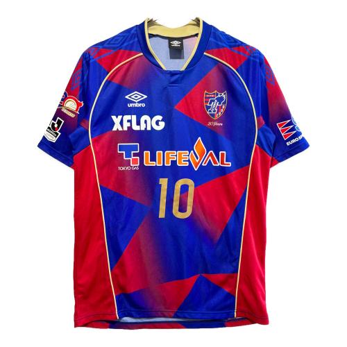 FC東京 (エフシートウキョウ) サッカーユニフォーム メンズ XO ブルー×レッド 2018 ユニフォーム ホーム 半袖 レプリカ 20周年 梶山陽平【10】引退年 UMBRO UDS6819H