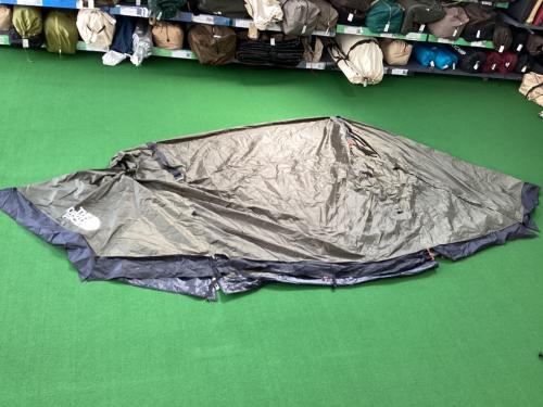 THE NORTH FACE (ザ ノース フェイス) ドームテント ヨゴレ有 NV22104 エバカーゴ4 約215×225×170(h)cm 2～4人用 程度B 程度B スカートあり