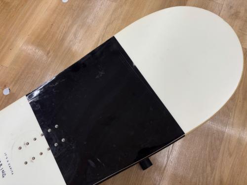 CAPITA (キャピタ) スノーボード 157cm ホワイト×ブラック 2x4 ロッカー SPRINGBREAK POWDER PILL