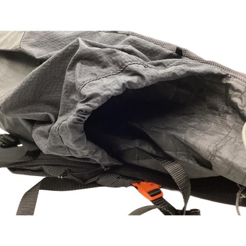 Hyperlite Mountain Gear (ハイパーライトマウンテンギア) バックパック 35L ブラック Mサイズ ダイニーマ ＠ CONTOUR 35 背面長 約41～45cm 31-40L(山小屋泊)