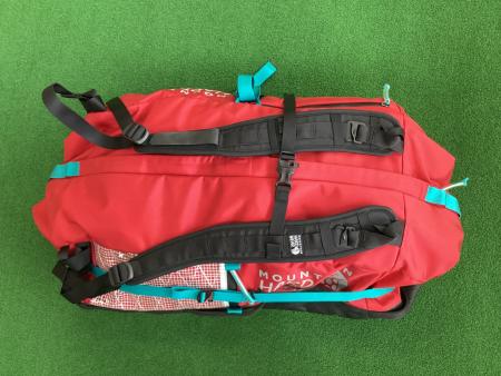 MOUNTAIN HARD WEAR (マウンテンハードウェア) ダッフルバッグ レッド