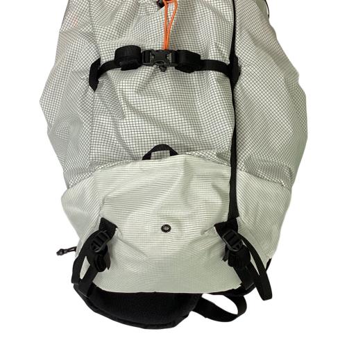 MYSTERY RANCH (ミステリーランチ) バックパック 31L ホワイト×ブラック RADIX 31 背面長 51cm以上 31-40L(山小屋泊)