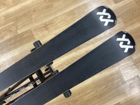 ◆ スキー Volkl Legend V-ski 168 cm カービングスキー Volkl (フォルクル) カービングスキー 168cm 18-19年 ＠/E