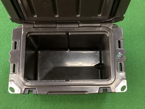 ICELAND(アイスランド) クーラーボックス クーラーボックス 20QT ブラック