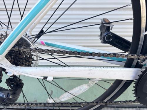 BIANCHI (ビアンキ) ロードバイク VIA NIRONE 7 ビアニローネ7 サドルバッグ付 ロックチェーン番号817 SIZE 44 ホワイト×ブルー