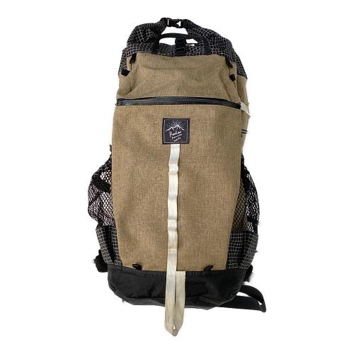 RawLow Mountain works (ロウロウ マウンテンワークス) Bambi リュック カーキ