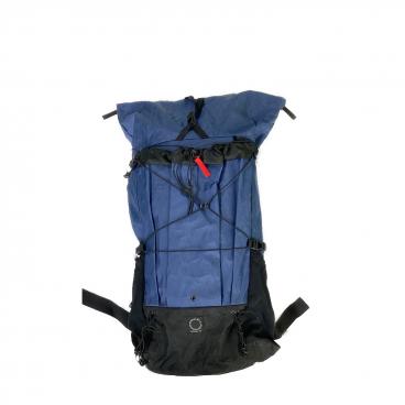 MOUNTAIN HARD WEAR (マウンテンハードウェア) ダッフルバッグ レッド