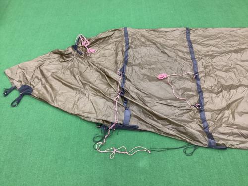 HILLEBERG (ヒルバーグ) ドームテント 127700100 シート若干のヨゴレ・ポールヨゴレ・ショックコード伸び・キズ有@ ケロン Keron 3GT