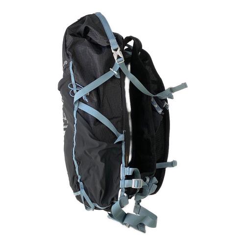 Ultimate Direction (アルティメイトディレクション) バックパック ブラック FASTPACK20