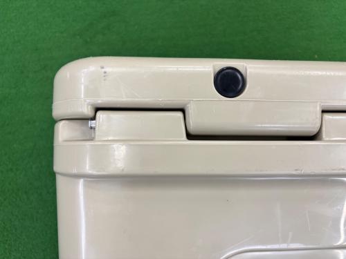 Yeti (イエティ) タンドラ45 クーラーボックス 45QT(約42L) タン