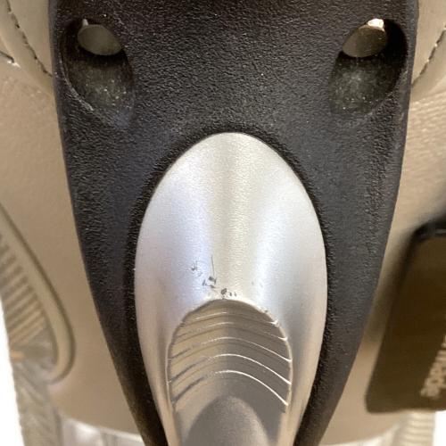 TaylorMade (テーラーメイド) キャディバッグ ライトグレー スポーツモダン