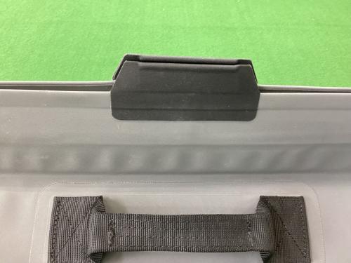 Yeti (イエティ) ホッパーM30 クーラーバッグ ブラック×グレー