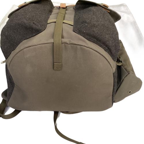 FJALLRAVEN (フェールラーベン) ヴァームランド リュックサック リュック 23341 グレー×カーキ