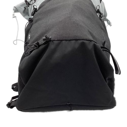 GOSSAMER GEAR (ゴッサマーギア) バックパック 28L グレー×ブラック GRIT 28