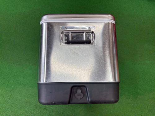 Coleman (コールマン) 6150 クーラーボックス 5186 シルバー 54QT(約51L) スチールベルトクーラー