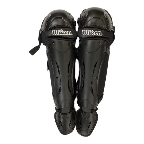 Wilson (ウィルソン) ニューゴールド アンパイア 審判用レッグガード WTA3451NP NPBマーク入り 硬式用/軟式可 ML(A約41cm×B約57cm)※A:膝中央部から足首まで、B:全長 ブラック