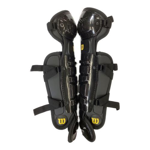 Wilson (ウィルソン) プロゴールド 審判用レッグガード WTA3410NP-17 NPBマーク入り 全長約49cm ブラック