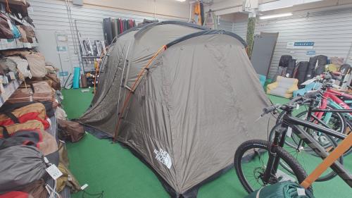 THE NORTH FACE (ザ ノース フェイス) ツールームテント NV22408 シート全体的なヨゴレ・ポールキズ・ヨゴレ有 Nautilus 2×2