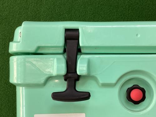 ROTO MOLDED COOLER クーラーボックス ステッカー有 45QT グリーン