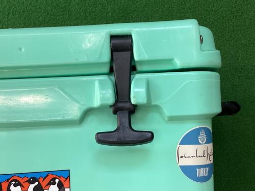 ROTO MOLDED COOLER クーラーボックス ステッカー有 45QT グリーン