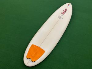 McCOY (マッコイ) ALL ROUND NUGGET XF ミッドレングス/ファンボード 55L 7'0"x21 1/2"x3”
