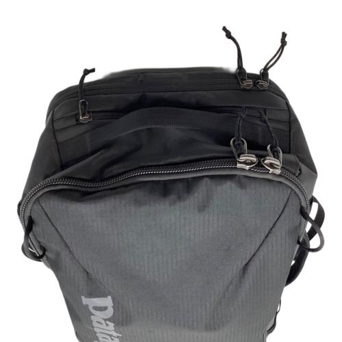 Patagonia (パタゴニア) リュック 49266 30L ブラック ブラックホール・ミニ・MLC