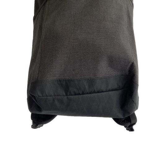 ULA Equipment (ウルトラライトアドベンチャーイクイップメント) バックパック 約17L ブラック X-Pac パックラット