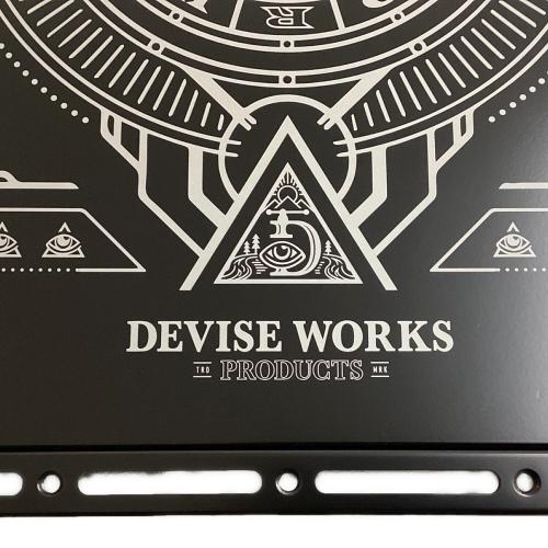 DEVISE WORKS (デバイスワークス) アウトドアテーブル 紋章 ブラック KRSC TOP