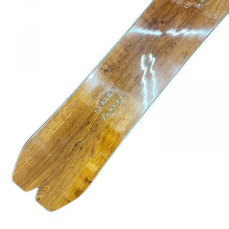 Voltage design ボルテージ　スノーボード　152cm Voltage design ボルテージ スノーボード 152cm