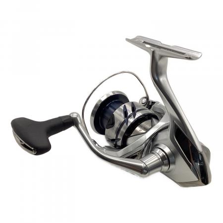 【美品】 シマノ 23ストラディック C3000HG SHIMANO (シマノ) ストラディック スピニングリール リール C3000HG 23