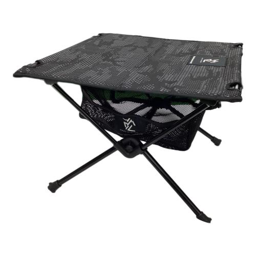 WHITE MOUNTAINEERING (ホワイトマウンテ二アニング) アウトドアテーブル ブラック W.M.B.C. by Helinox Helinox タクティカルテーブル