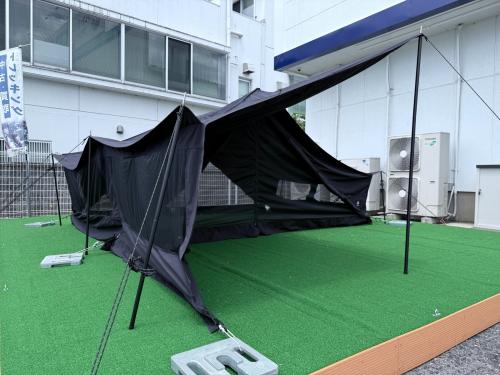 ZUKK シェルター 290x205x140cm 程度B ヨゴレ・芝生付着・生地小穴(2～3mm程度)有 ブラック ポールエンドキャップ欠品 ピケTC 1～2人用 TC素材