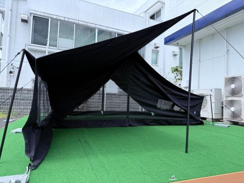 ZUKK シェルター 290x205x140cm 程度B ヨゴレ・芝生付着・生地小穴(2～3mm程度)有 ブラック ポールエンドキャップ欠品 ピケTC 1～2人用 TC素材