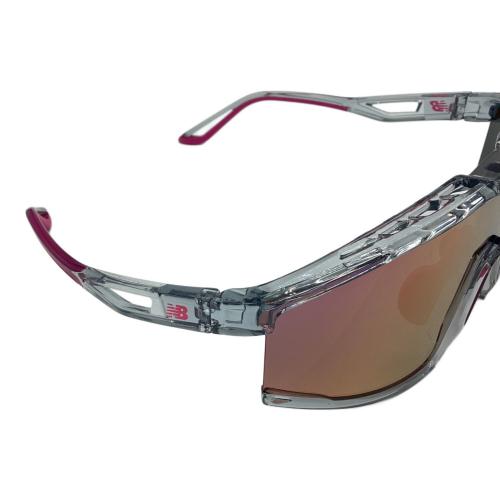 NEW BALANCE (ニューバランス) サングラス NB08100 C01 2024年モデル クリアライトグレー(フレーム)xパープルミラー(レンズ)