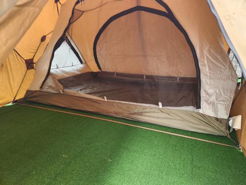 DOD (ディーオーディー) ドームテント 2024年販売モデル キャメル T2-052-CA ガルテント 305x225x140cm 1～2人用 程度S 程度S スカートあり TC素材