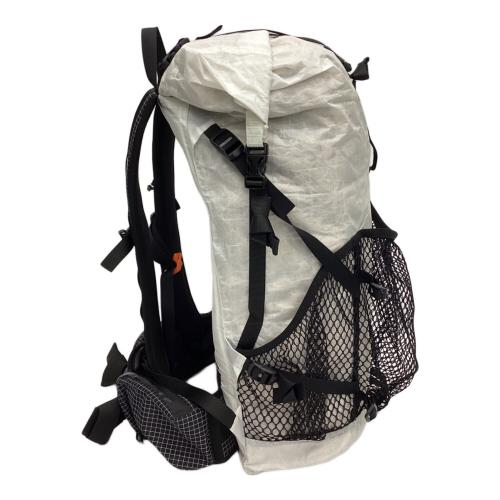 Hyperlite Mountain Gear (ハイパーライトマウンテンギア) バックパック UL SIZE M ホワイト 2400 Windrider