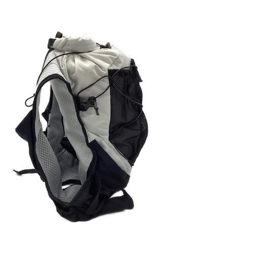 THE NORTH FACE (ザ ノース フェイス) バックパック NM62411R 土井陵選手共同開発別注モデル（2024年販売モデル） Mサイズ（13L） ホワイト TR ROCKET 13