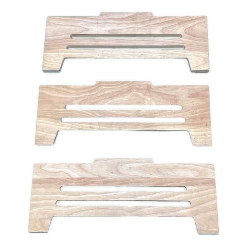 The Arth (ザァ～ッス) アウトドアテーブル ウレタンヘキ男