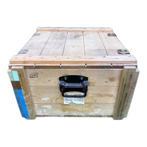 収納ケース フランス軍 推定1988年製造 軍用弾薬木箱(22mm機関砲弾用)