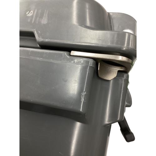 VASTLAND (ヴァストランド) タフクーラーボックス T型フックタイプ クーラーボックス 35QT(約33L) グレー