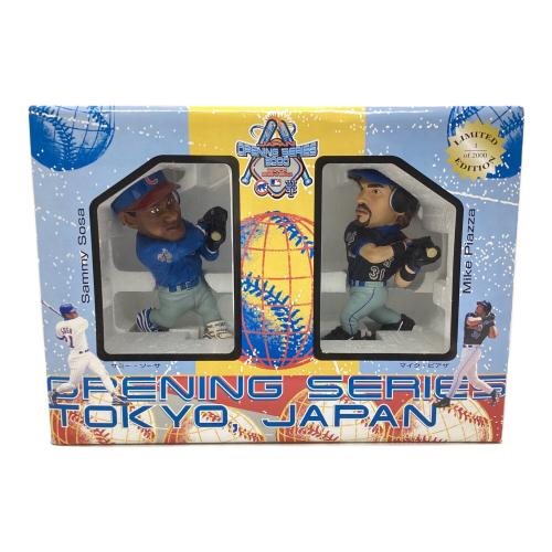 MLB (エムエルビー) 2000年MLB日本開幕戦記念フィギュア 応援グッズ 2000体限定品 シカゴ・カブスvsニューヨーク・メッツ