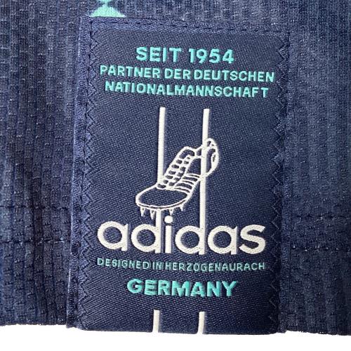 ドイツ代表 (ドイツダイヒョウ) サッカーユニフォーム 2026年アウェイ 2026年北中米W杯着用 レプリカ（長袖） SIZE 2XL ネイビーxスカイブルー
