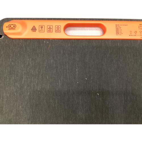 Jackery (ジャクリ) SolarSaga 200 ソーラーパネル SPL201 ヨゴレ小・キズ有 ソーラー動作未確認