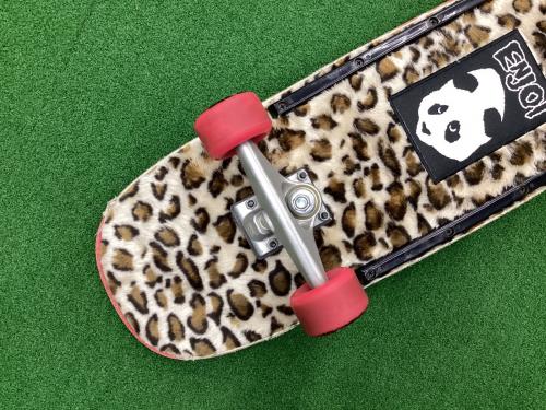 enjoi (エンジョイ) スケートボード コンプリート ブラックxレオパード