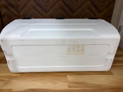 iGloo (イグルー) マックスコールド クーラーボックス 165QT ホワイト