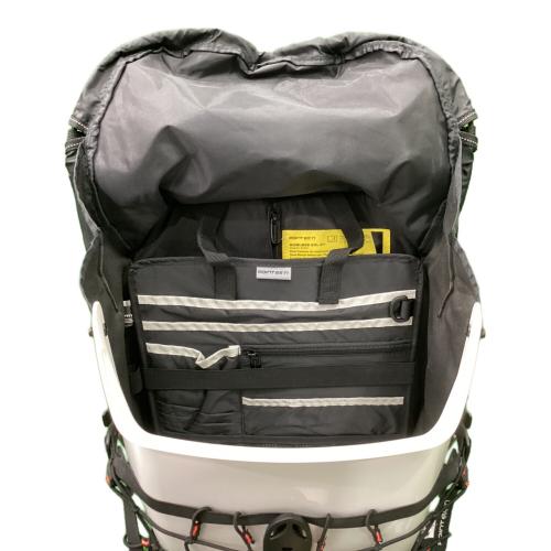 POINT 65 (ポイントシックスティーファイブ) バックパック 25L ホワイト BOBLBEE